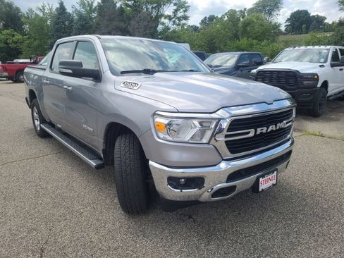 Used 2019 RAM 1500 Big Horn AWD/4WD image 3
