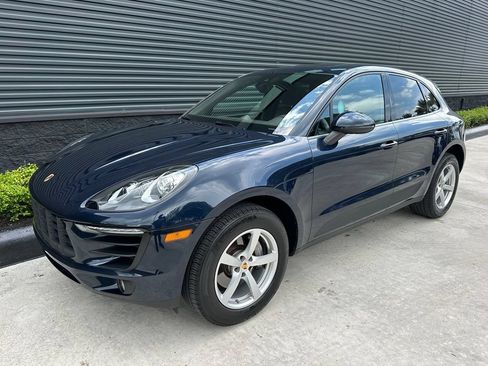 Certified 2018 Porsche Macan AWD/4WD image 7
