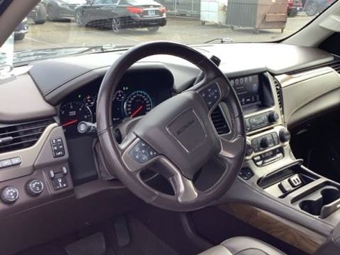 Used 2020 GMC Yukon XL Denali w/ Open Road Package AWD/4WD image 2