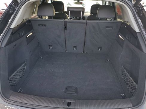 Used 2020 Audi Q5 2.0T Premium w/ Convenience Package image 26