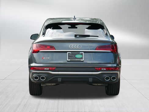 Used 2022 Audi SQ5 Prestige w/ Prestige Package image 6