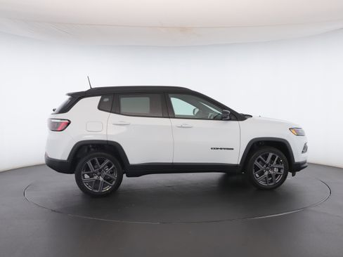 New 2026 Jeep Compass Limited w/ Sun, Sound & Navigation Group image 31