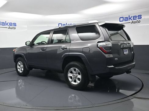 Used 2016 Toyota 4Runner SR5 AWD/4WD image 6