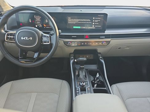 Used 2024 Kia Sorento S AWD/4WD image 14