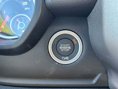 New 2026 RAM 1500 4x4 Crew Cab image 22