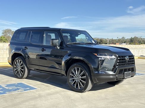 New 2026 Lexus GX 550 image 2