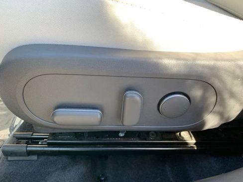 Certified 2025 Hyundai Kona SEL FWD image 12