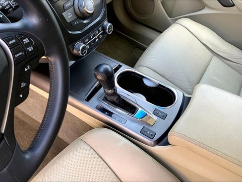 Used 2015 Acura RDX FWD image 15