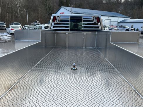 New 2026 Ford F550 4x4 Supercab Super Duty w/ XLT Value Package image 28