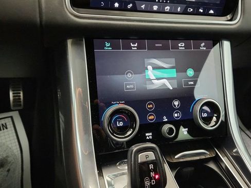 Used 2019 Land Rover Range Rover Sport Supercharged AWD/4WD image 20