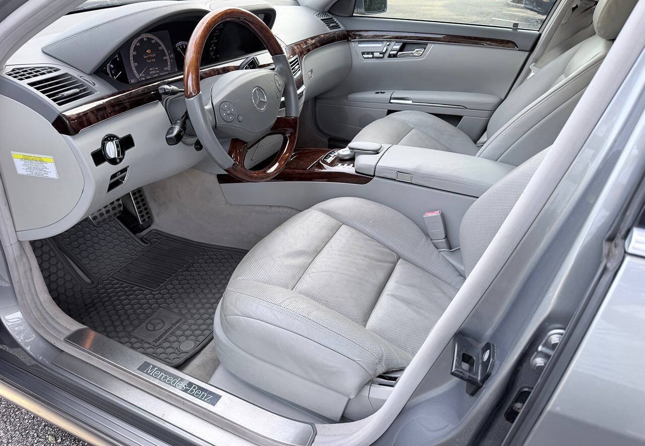 Used 2011 Mercedes-Benz S 550 w/ Sport Pkg Plus One image 11