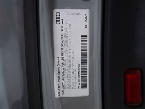 Used 2021 Audi RS 7 Sportback w/ Carbon Optic Package AWD/4WD image 37