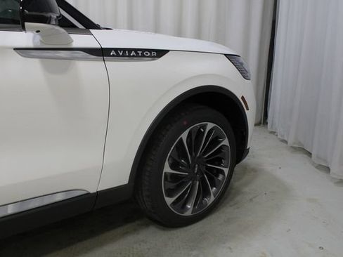 New 2026 Lincoln Aviator Reserve AWD/4WD image 56