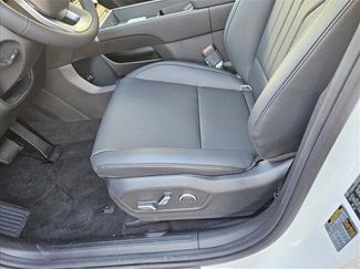 Used 2025 Hyundai Santa Fe SEL FWD video 3