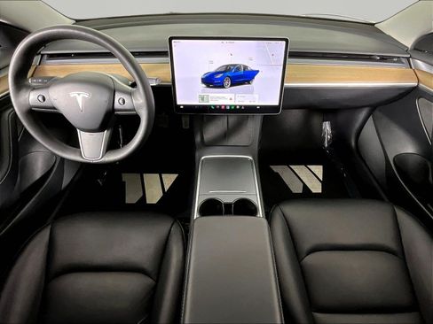 Used 2022 Tesla Model 3 Long Range AWD/4WD image 7