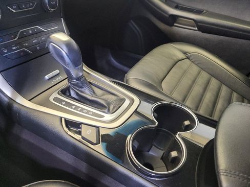 Used 2015 Ford Edge SEL w/ Equipment Group 201A image 26