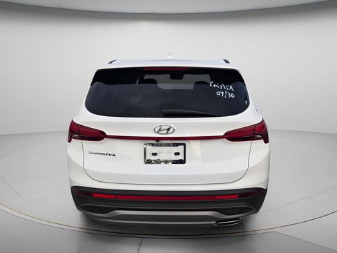 Used 2023 Hyundai Santa Fe SE FWD image 4