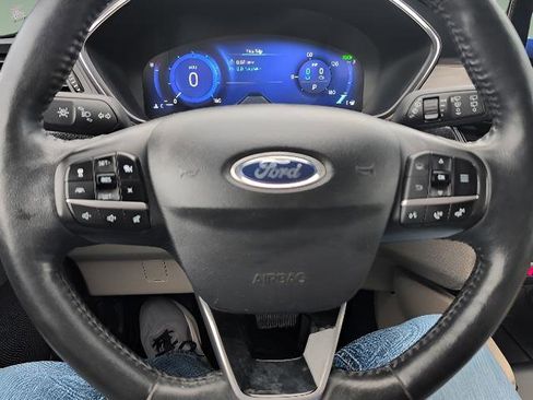 Used 2020 Ford Escape Titanium AWD/4WD image 12