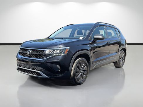 Used 2023 Volkswagen Taos S FWD image 7