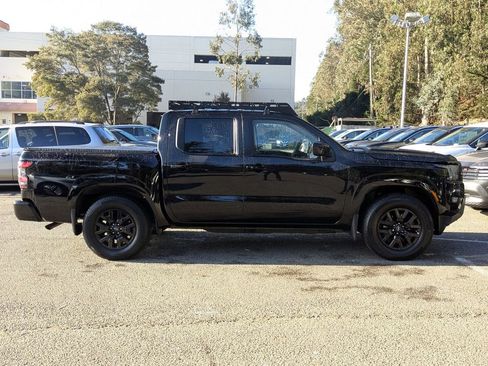 Used 2024 Nissan Frontier SV w/ SV Convenience Package image 4