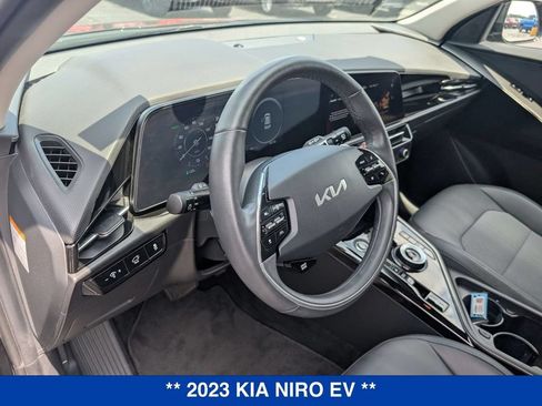 Used 2023 Kia Niro Wind w/ Wind Preserve Package FWD image 12
