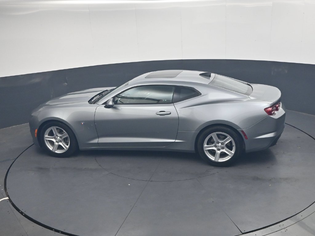 Used 2023 Chevrolet Camaro LT RWD image 24
