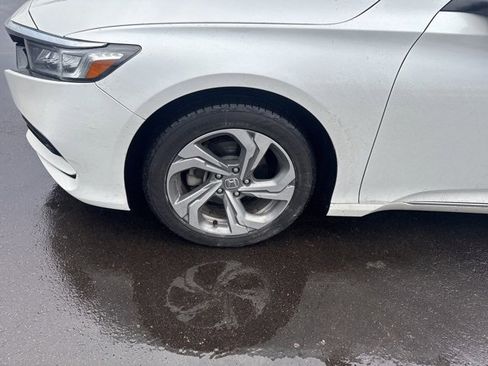 Certified 2018 Honda Accord EX image 16