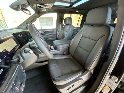 New 2026 Chevrolet Suburban RST image 20