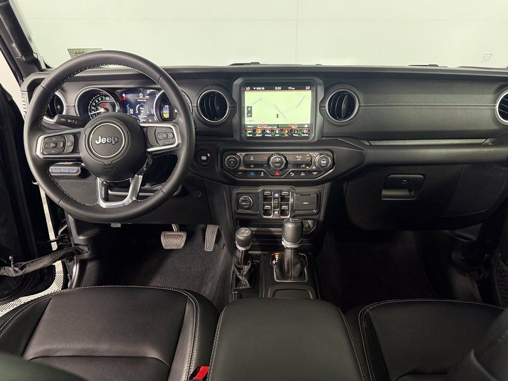 Used 2023 Jeep Wrangler Unlimited Sahara w/ Safety Group AWD/4WD image 15
