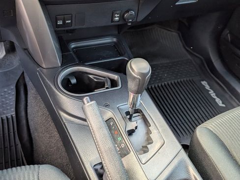 Used 2018 Toyota RAV4 LE w/ All Weather Liner Package image 15