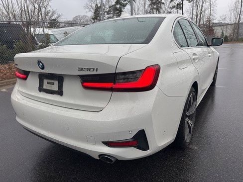 Used 2019 BMW 330i xDrive Sedan w/ Premium Package image 5