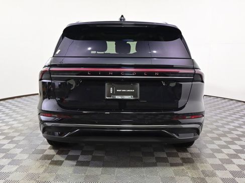 New 2026 Lincoln Nautilus Reserve image 5