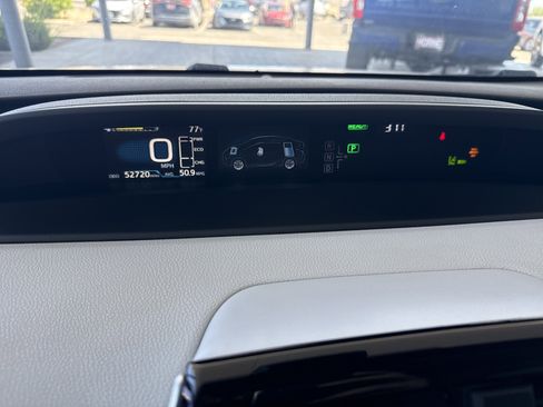 Used 2020 Toyota Prius LE w/ Carpet Mat Package AWD/4WD image 30