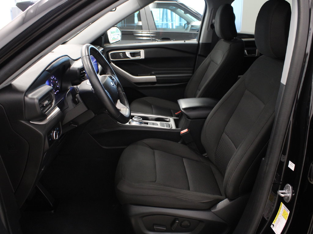 Used 2023 Ford Explorer XLT RWD image 10