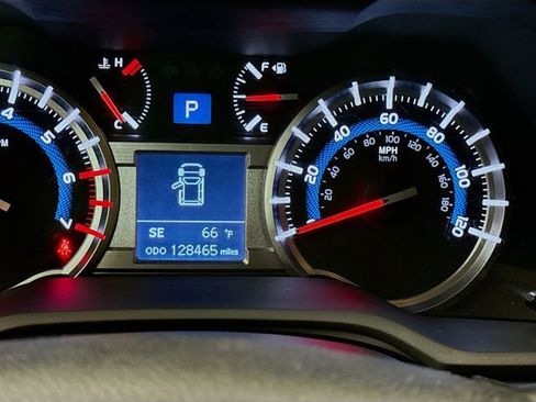 Used 2019 Toyota 4Runner SR5 Premium AWD/4WD image 12