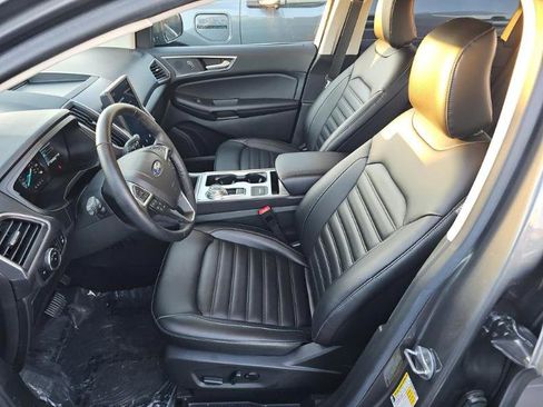 Used 2023 Ford Edge SEL w/ Convenience Package image 3