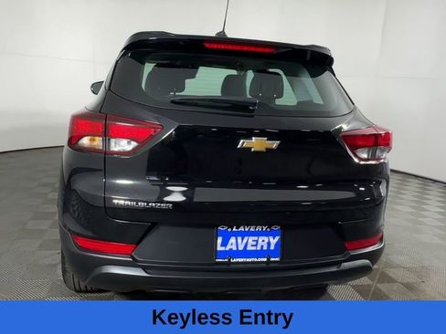 Used 2023 Chevrolet TrailBlazer LS FWD image 9