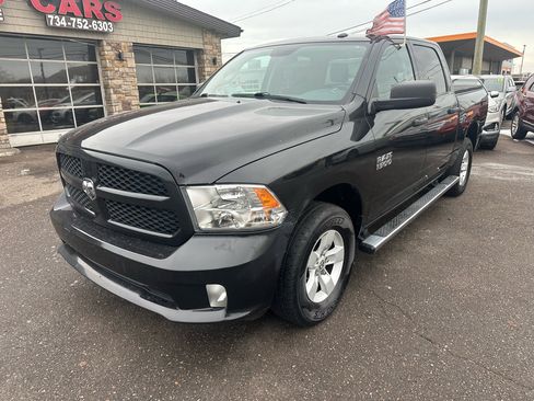Used 2018 RAM 1500 Express image 3