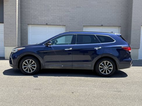 Used 2017 Hyundai Santa Fe Limited w/ Cargo Package AWD/4WD image 2
