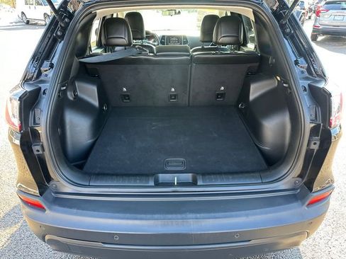 Used 2019 Jeep Cherokee Latitude Plus image 37