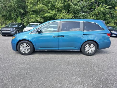Used 2014 Honda Odyssey LX image 3