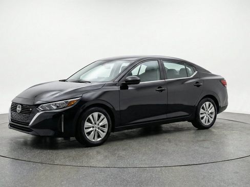 Used 2025 Nissan Sentra S FWD image 3