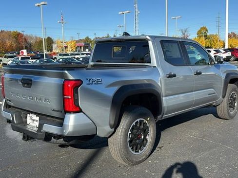 New 2025 Toyota Tacoma TRD Off-Road w/ TRD Off Road Premium Package image 33