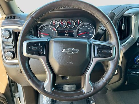 Used 2022 Chevrolet Silverado 1500 RST image 11
