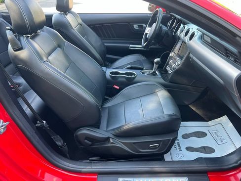 Used 2019 Ford Mustang Premium RWD image 22