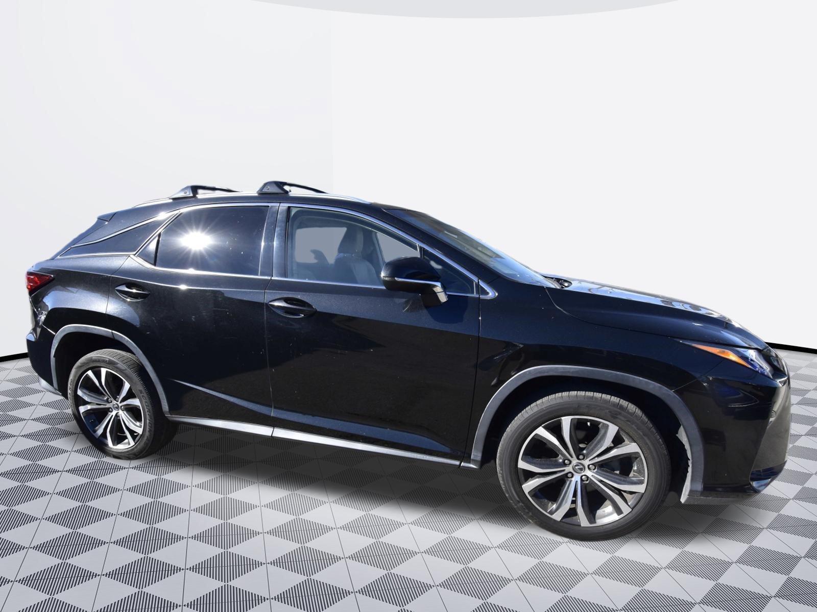 Used 2019 Lexus RX 350 FWD w/ Navigation Package image 3
