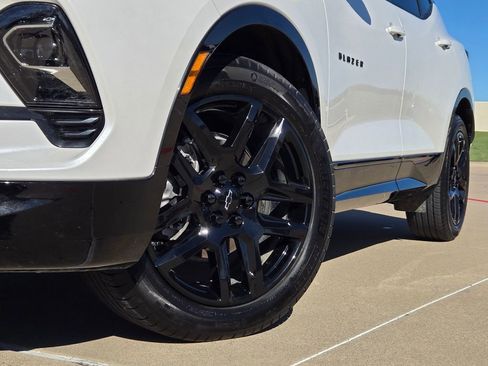 Used 2024 Chevrolet Blazer RS w/ Driver Confidence II Package image 8