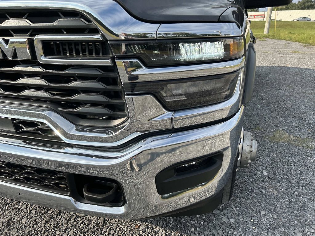 Used 2025 RAM 3500 Big Horn AWD/4WD image 44