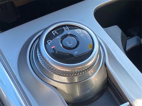 Used 2021 Ford Explorer XLT w/ Equipment Group 202A image 30