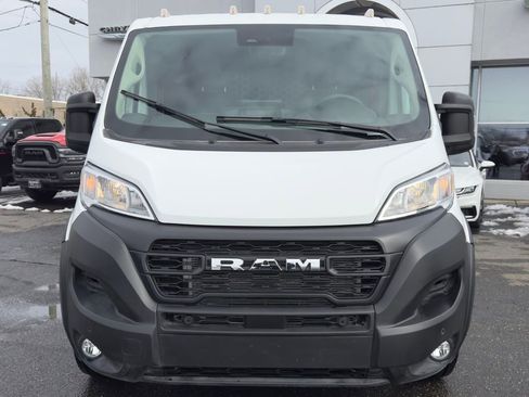 Used 2025 RAM ProMaster 2500 w/ Premium Convenience Group image 2